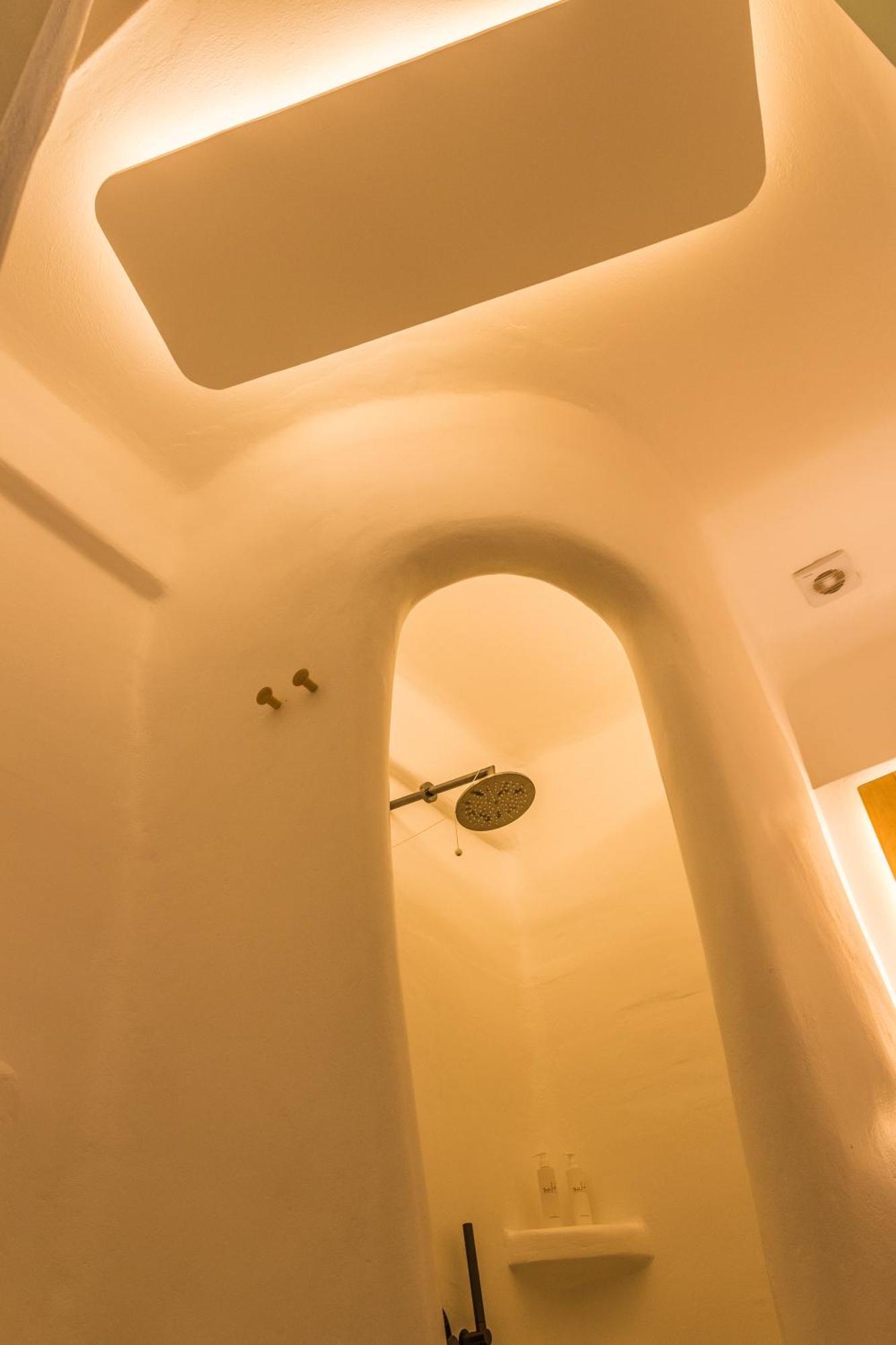 Salt Suites Milos Pollonia ภายนอก รูปภาพ