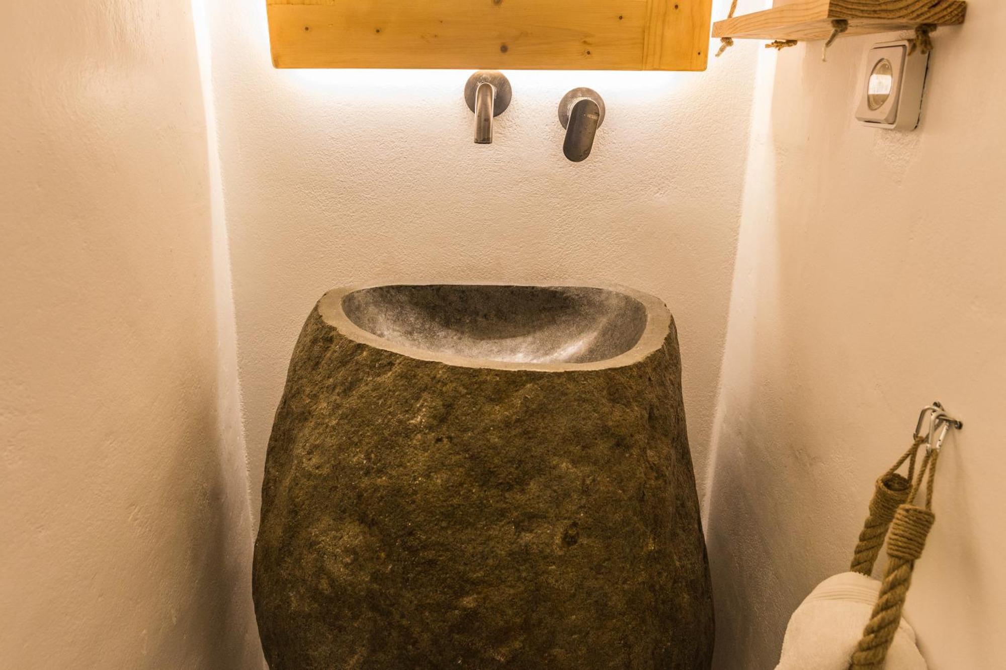Salt Suites Milos Pollonia ภายนอก รูปภาพ