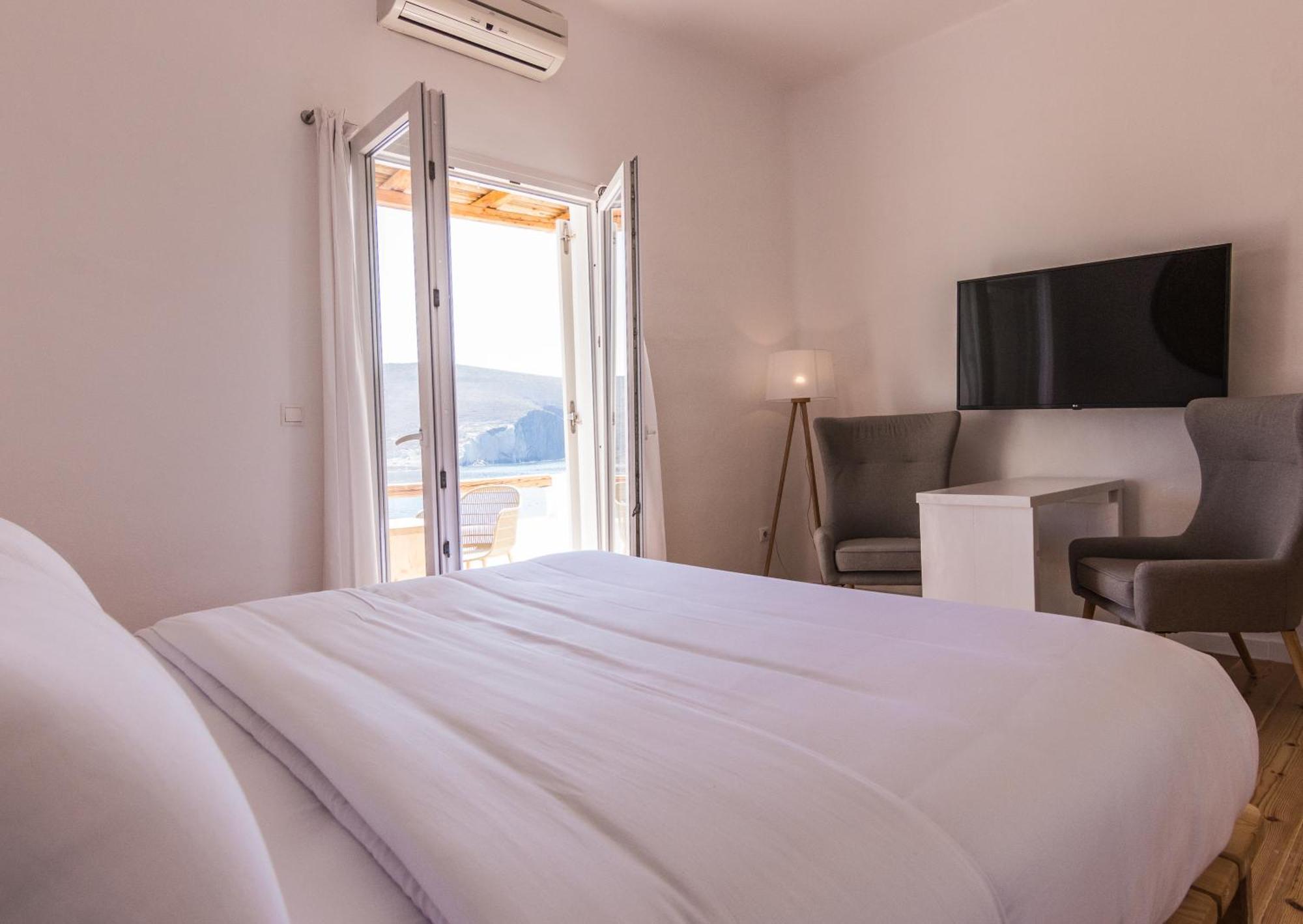 Salt Suites Milos Pollonia ภายนอก รูปภาพ