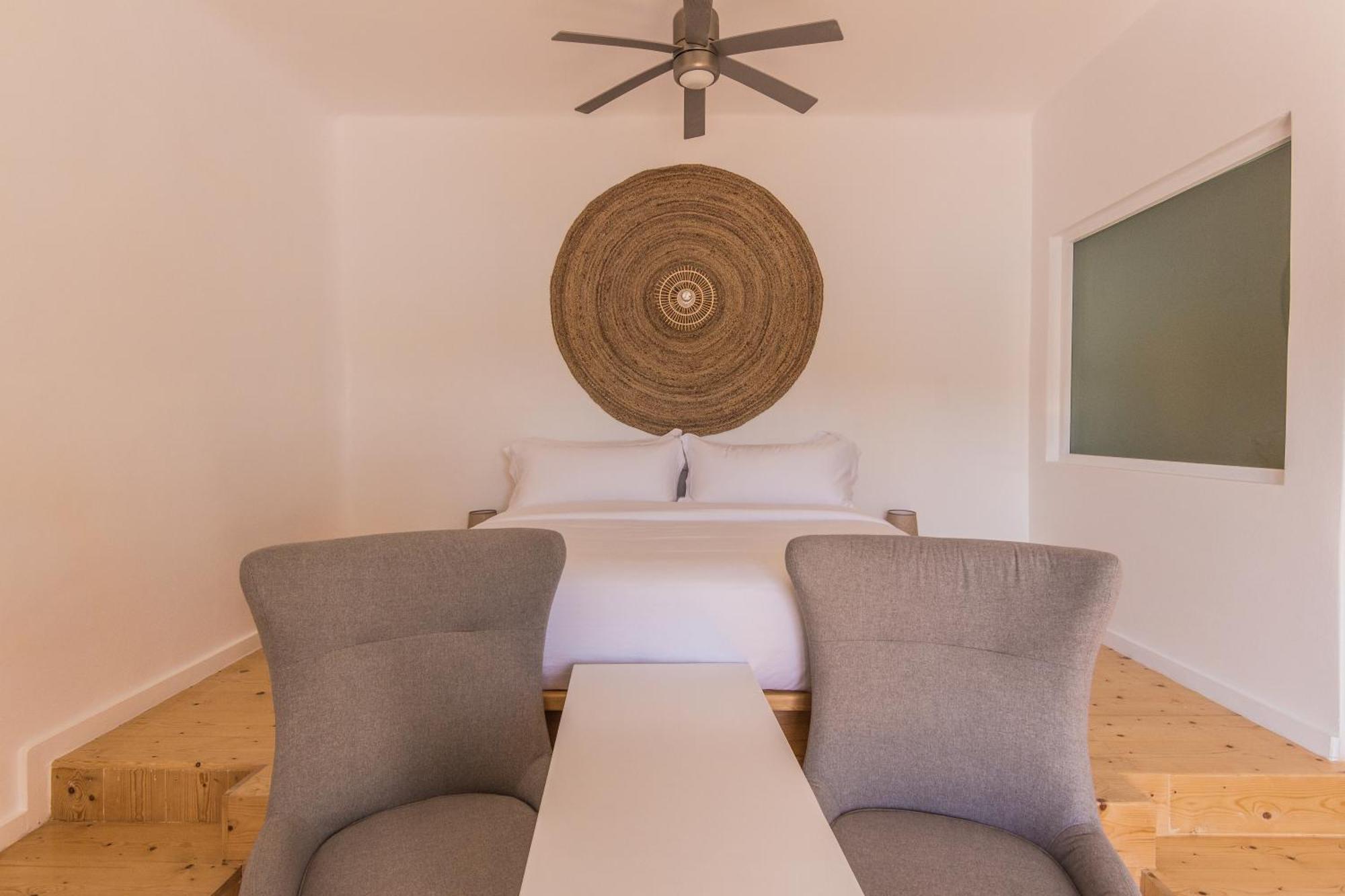 Salt Suites Milos Pollonia ภายนอก รูปภาพ